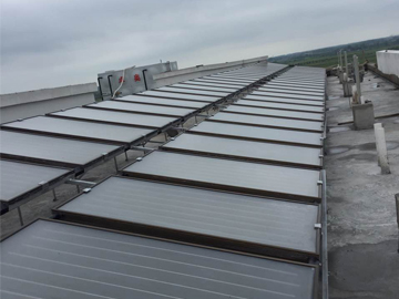 安徽滁州科隆电器平板太阳能加空气能热水工程